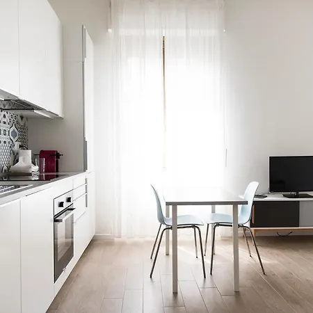 Delightful 1 Bedroom Near Naviglio Apartment Milan